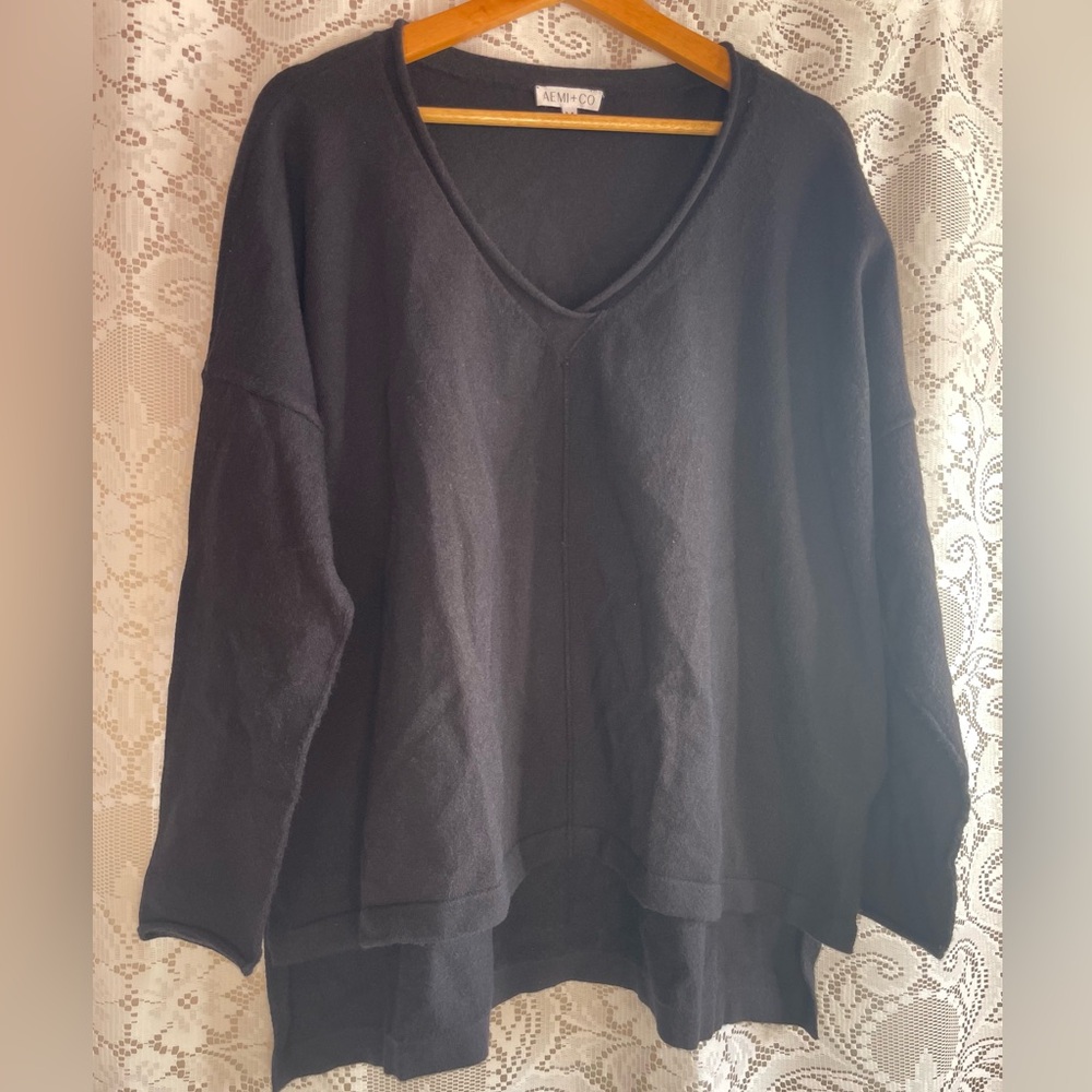 AEMI + CO Black Boutique Oversized V-Neck Drop Shoulder Slouchy Sweater